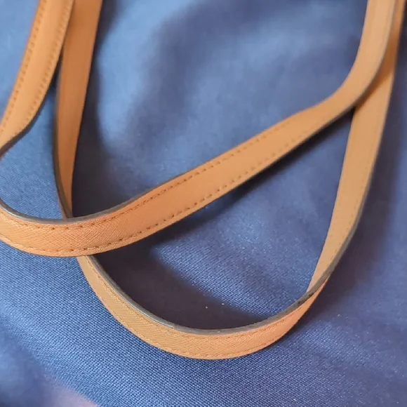 Michael Kors Cream and Brown Tote Bag with Signature Charm - Picture 16 of 17